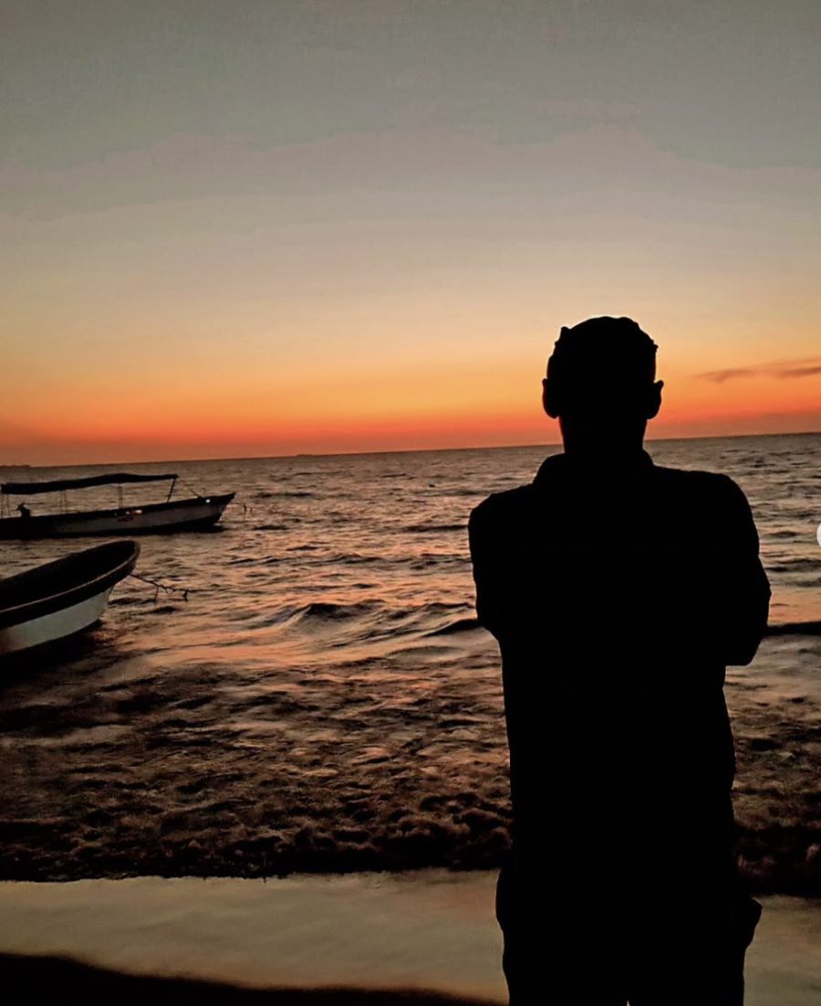 Coucher de soleil sur la côte caraïbe lors d’un premier voyage en Colombie