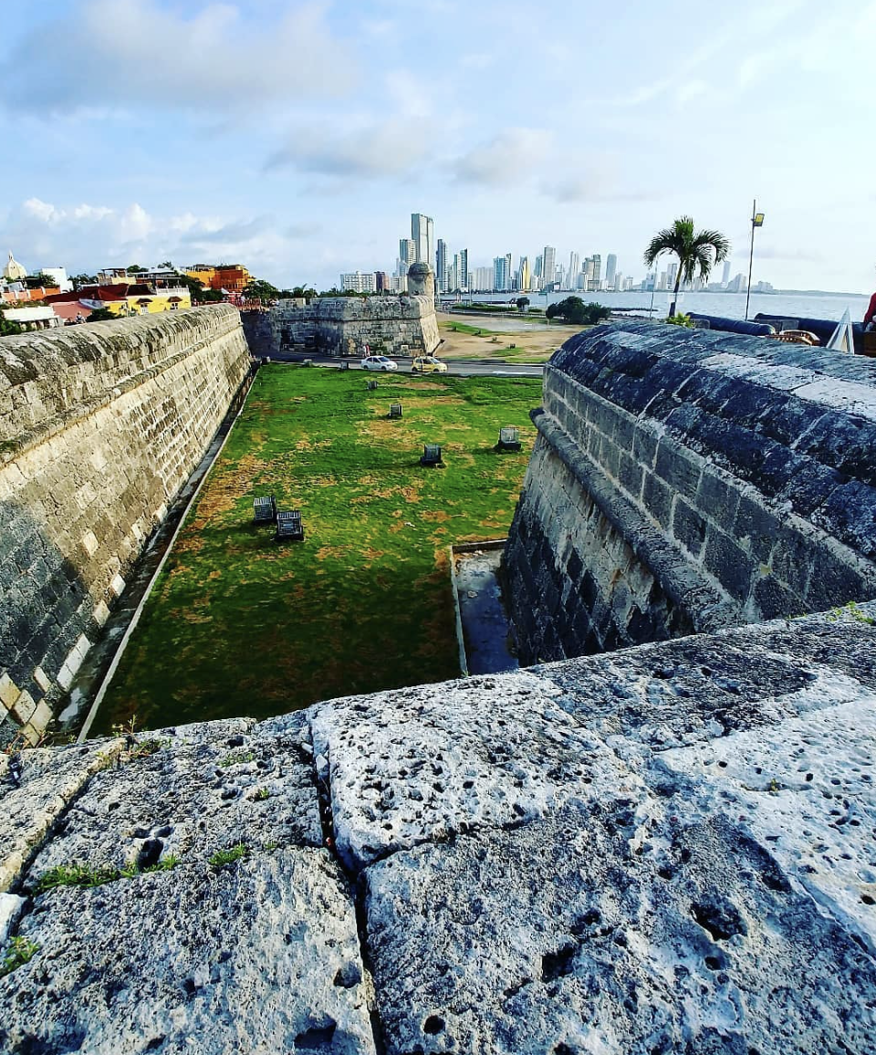 Carthagène Colombie, remparts et skyline moderne